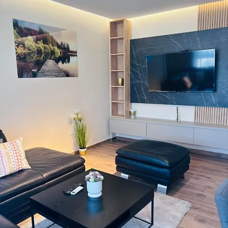 Lena Pool - 13 Апартаменты Врдник