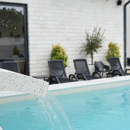 Lena Pool - 13 Апартаменты Врдник